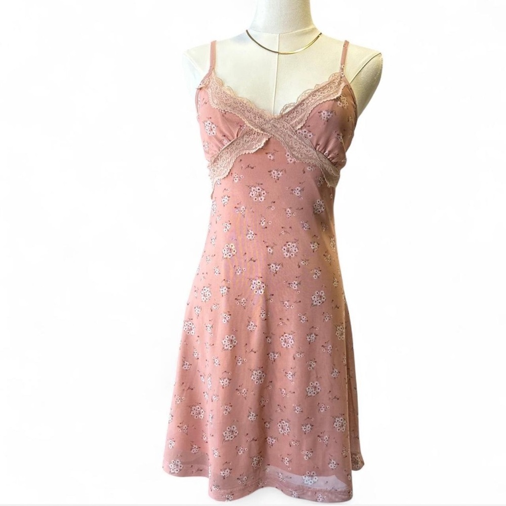 Forever 21 Pink Sheer Floral Lace Babydoll Dress  Spaghetti Strap Size Small